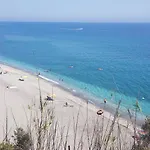 Casa Yoli Maro